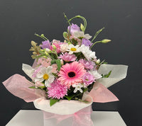 Flower arrangement in posies box