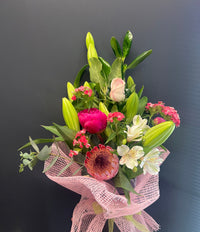 A Vase Pot box with premium mash wrap