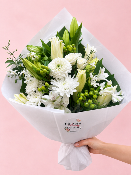 Green & White special bouquet