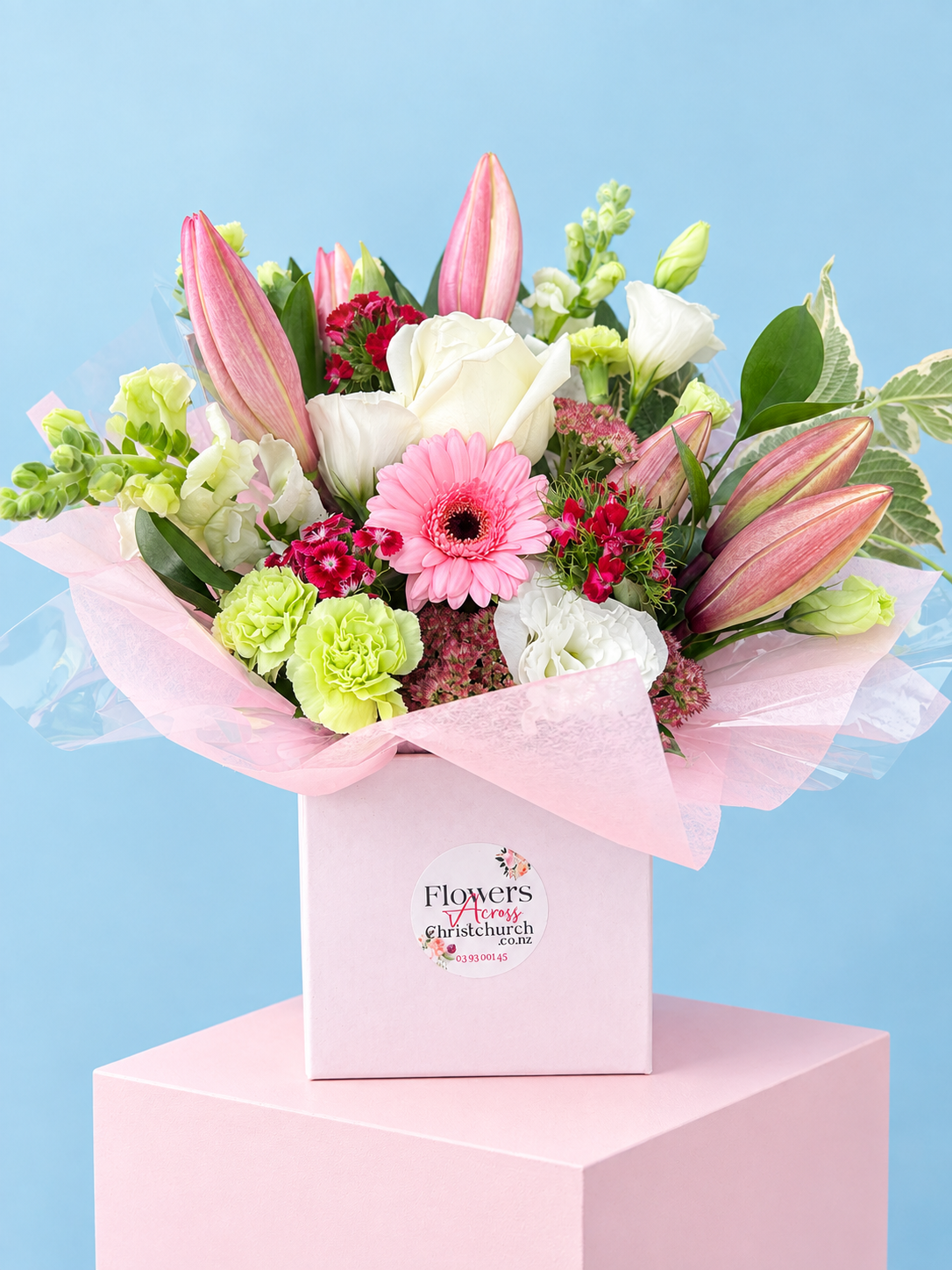 Flower Arrangement in posies box with Lilies