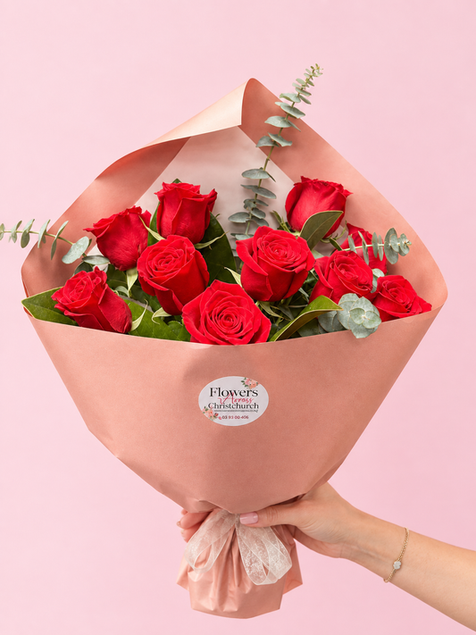 12 Red Roses bouquet, The Valentine gift…