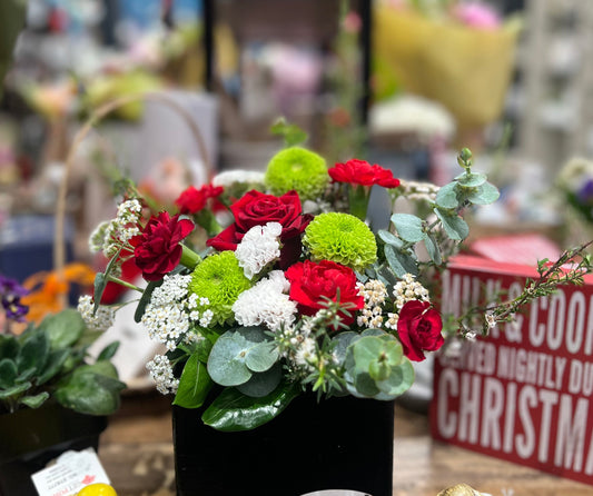 Christmas Flower arrangement ( Special florist choice)