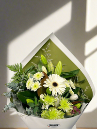 Green & White special bouquet