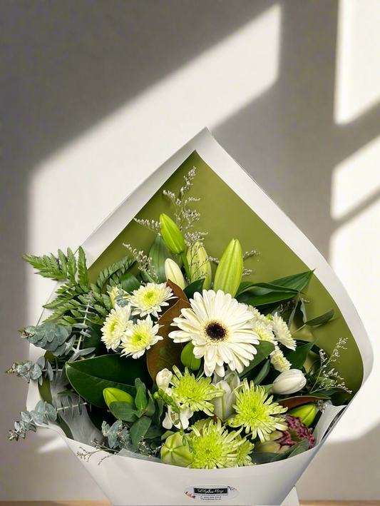 Green & White special bouquet