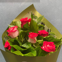 Stunning colombian red  6 rose bouquet